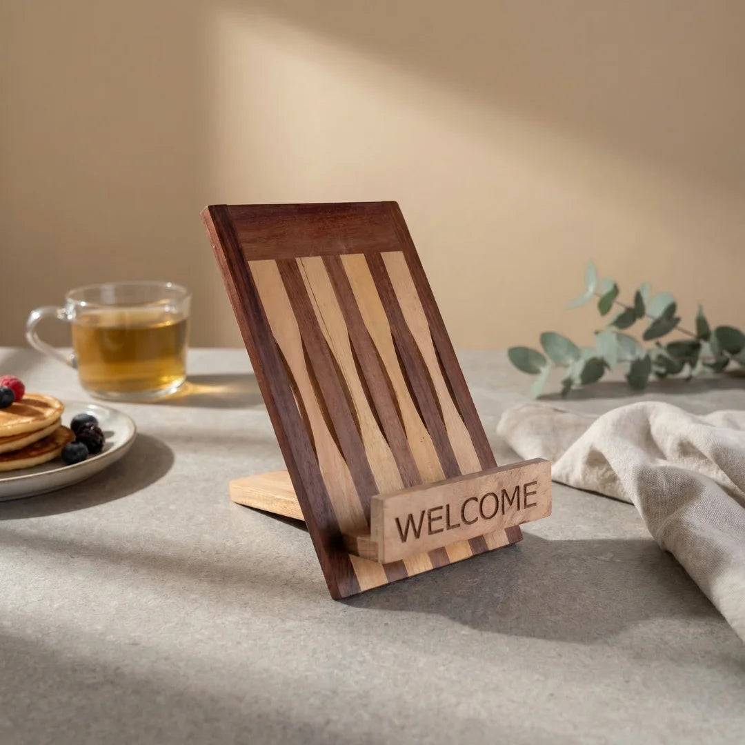 Striped Wood Mobile Stan